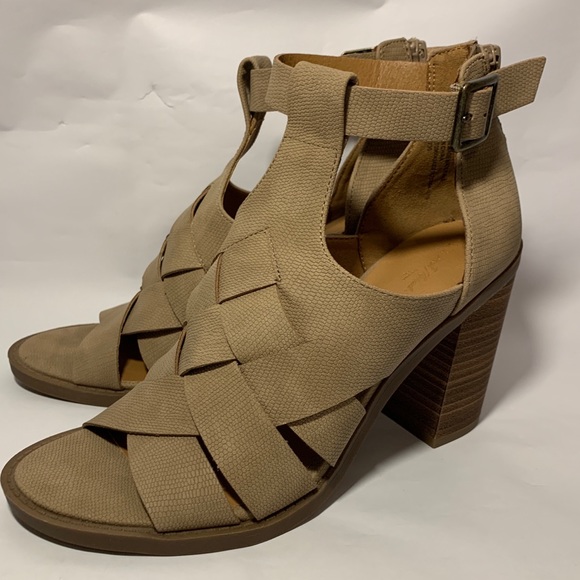 Universal Threat Wedged Bootie - Picture 7 of 10